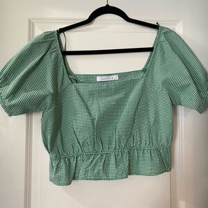 Short Sleeve Cropped Gingham Top